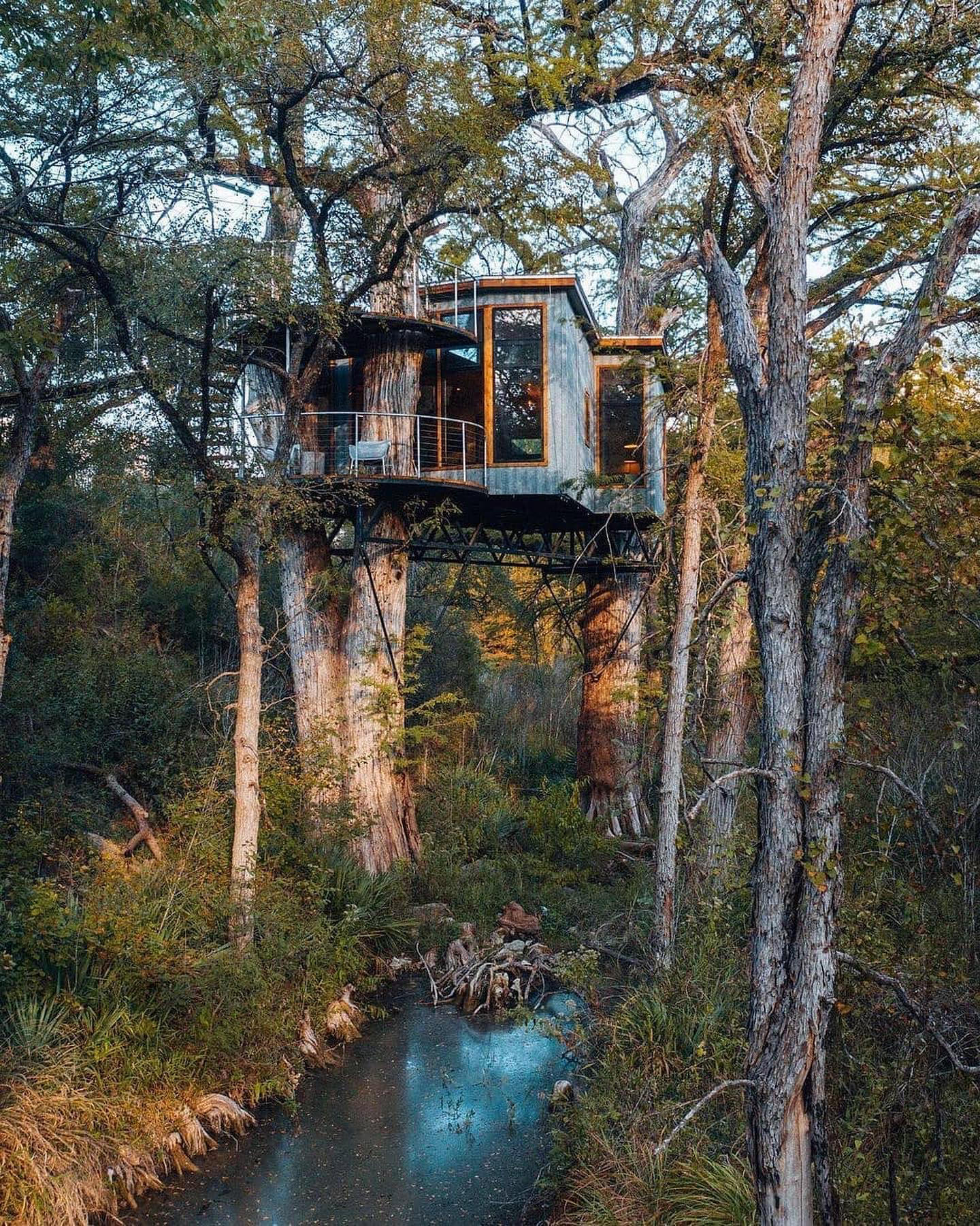 image  1 Architecture and Design - Tag someone you want to stay with in this tree house